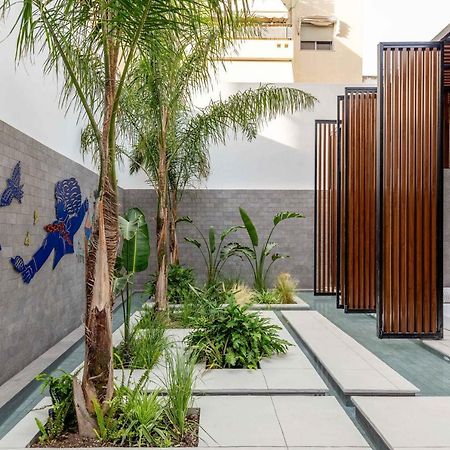 The Newel Psychiko Hotel Athene Buitenkant foto The courtyard of the museum