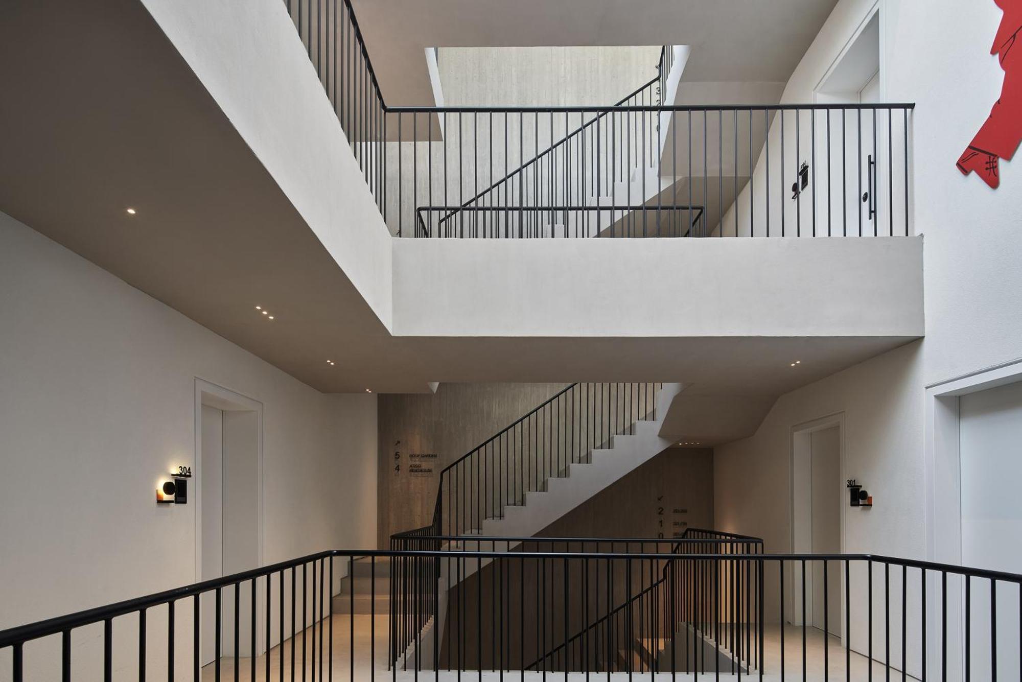 The Newel Psychiko Hotel Athene Buitenkant foto Interior of the building